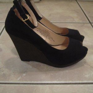 Black Open Toe Studded Platform Wedges